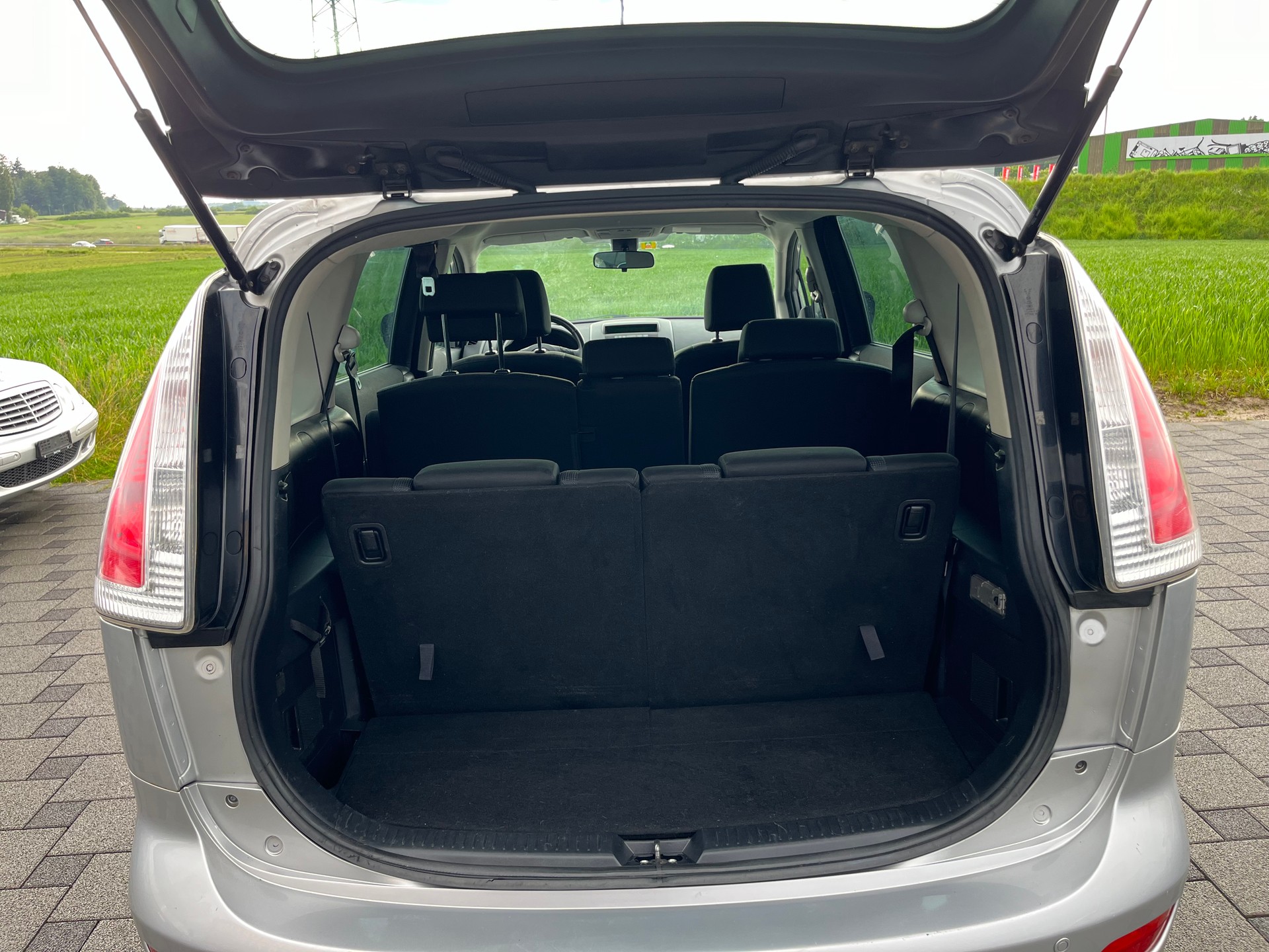 MAZDA 5 2.0 16V Confort-image-8