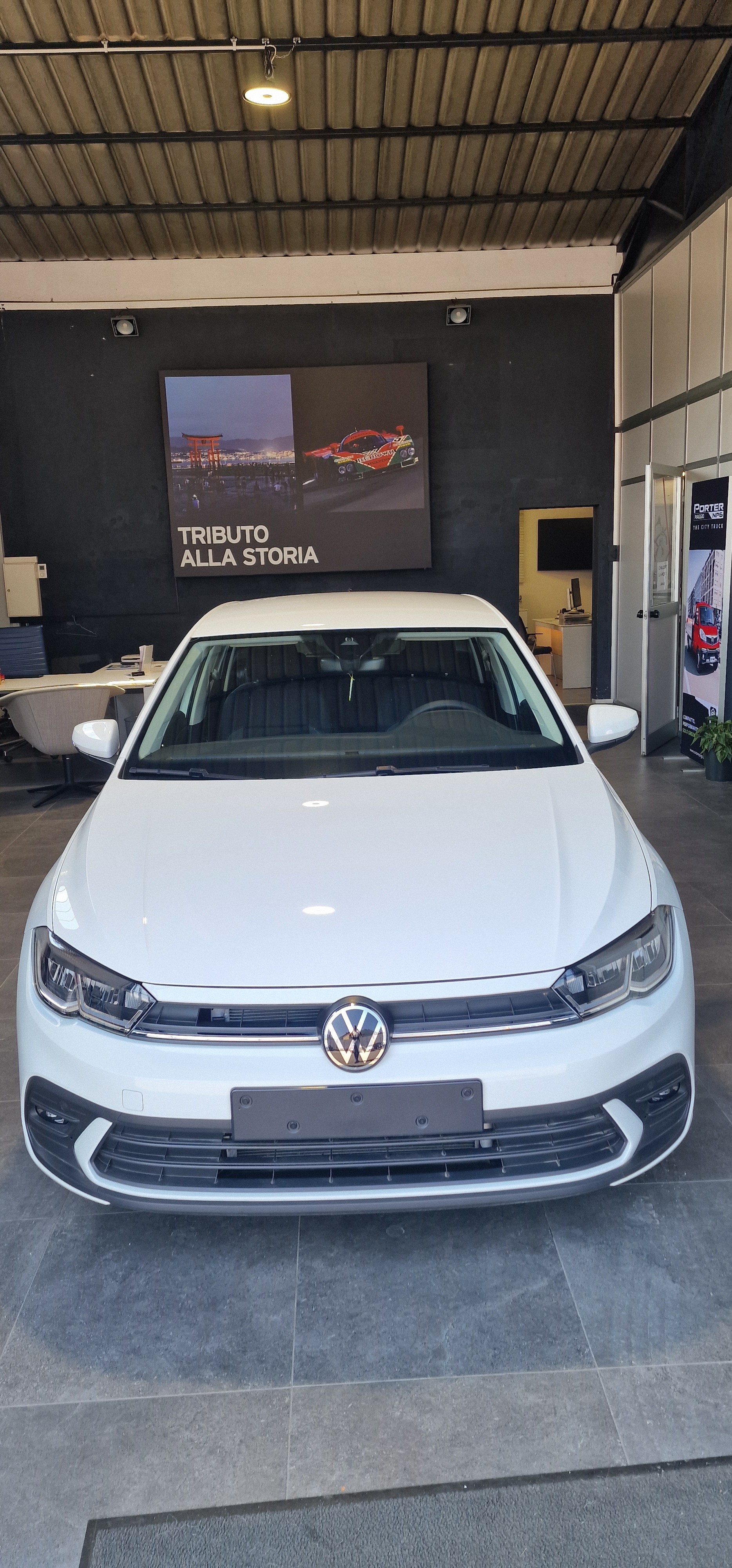VW Polo 1.0 TSI Life DSG-image-2