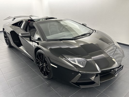 LAMBORGHINI Aventador LP700-4 Rds-showroom-element-3