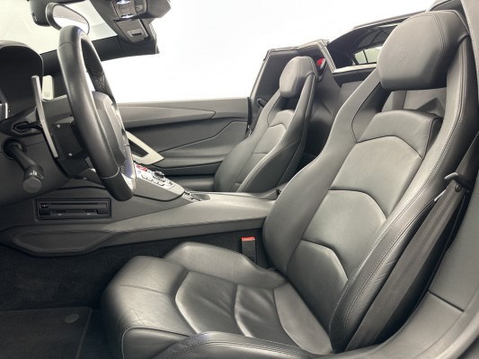 LAMBORGHINI Aventador LP700-4 Rds-image-5