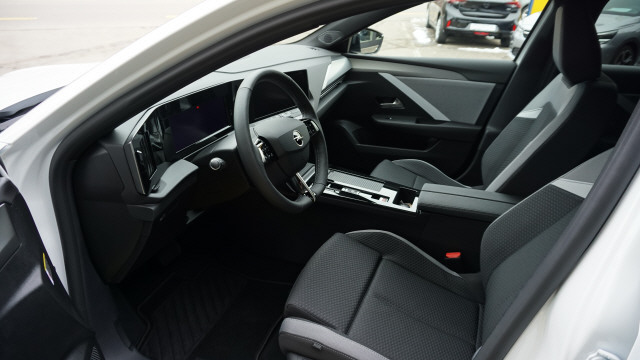 OPEL Astra ST 1.2i MHEV Edit.-image-9