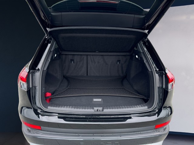 AUDI Q4 e-tron 50 quattro-image-18