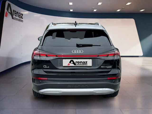 AUDI Q4 e-tron 50 quattro-showroom-element-3