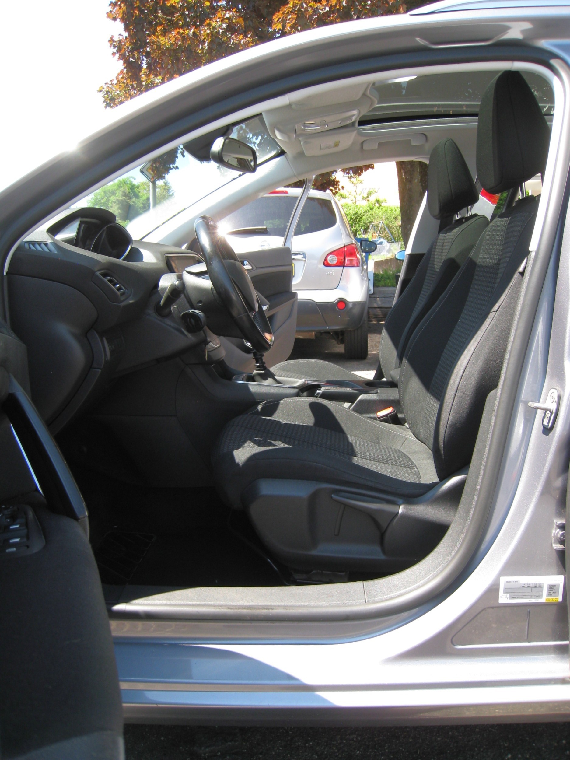 PEUGEOT 308 SW 1.2 THP Style-image-9
