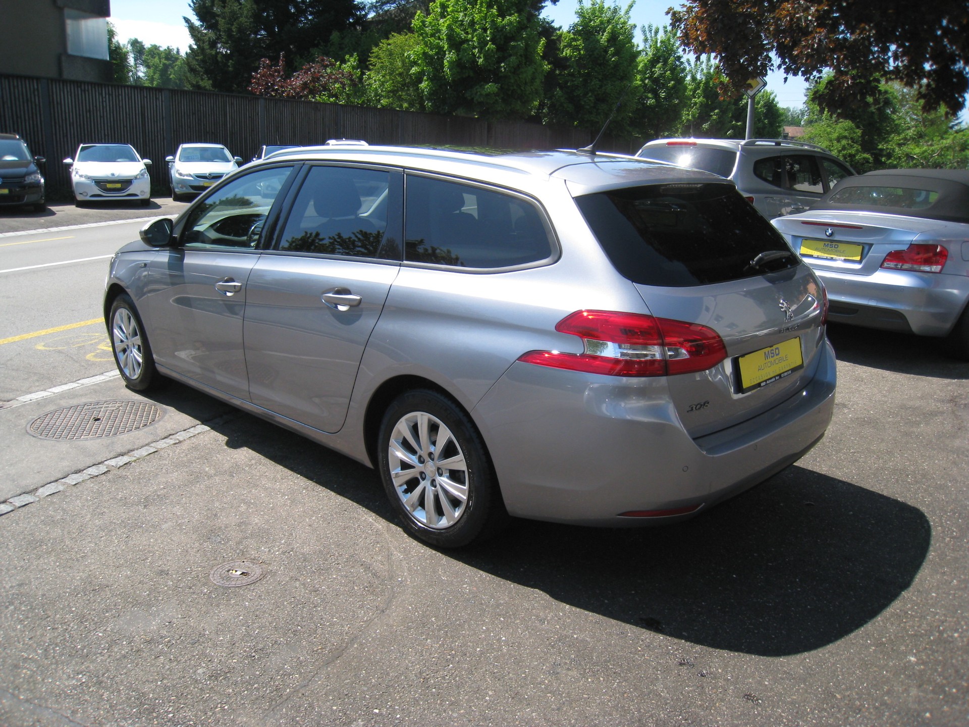 PEUGEOT 308 SW 1.2 THP Style-image-6