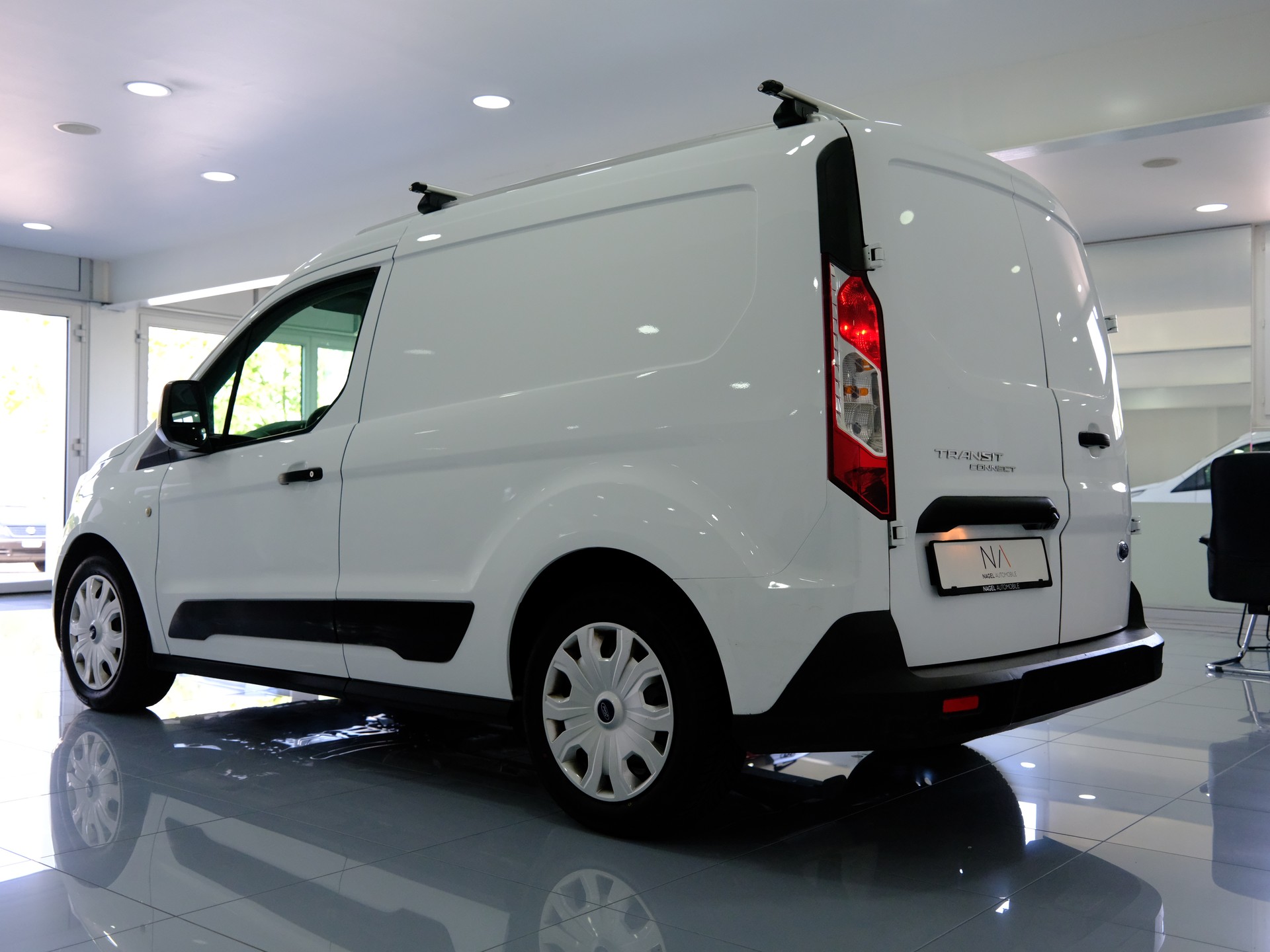 FORD Transit Connect Van T200 1.0 EcoBoost Trend-image-4