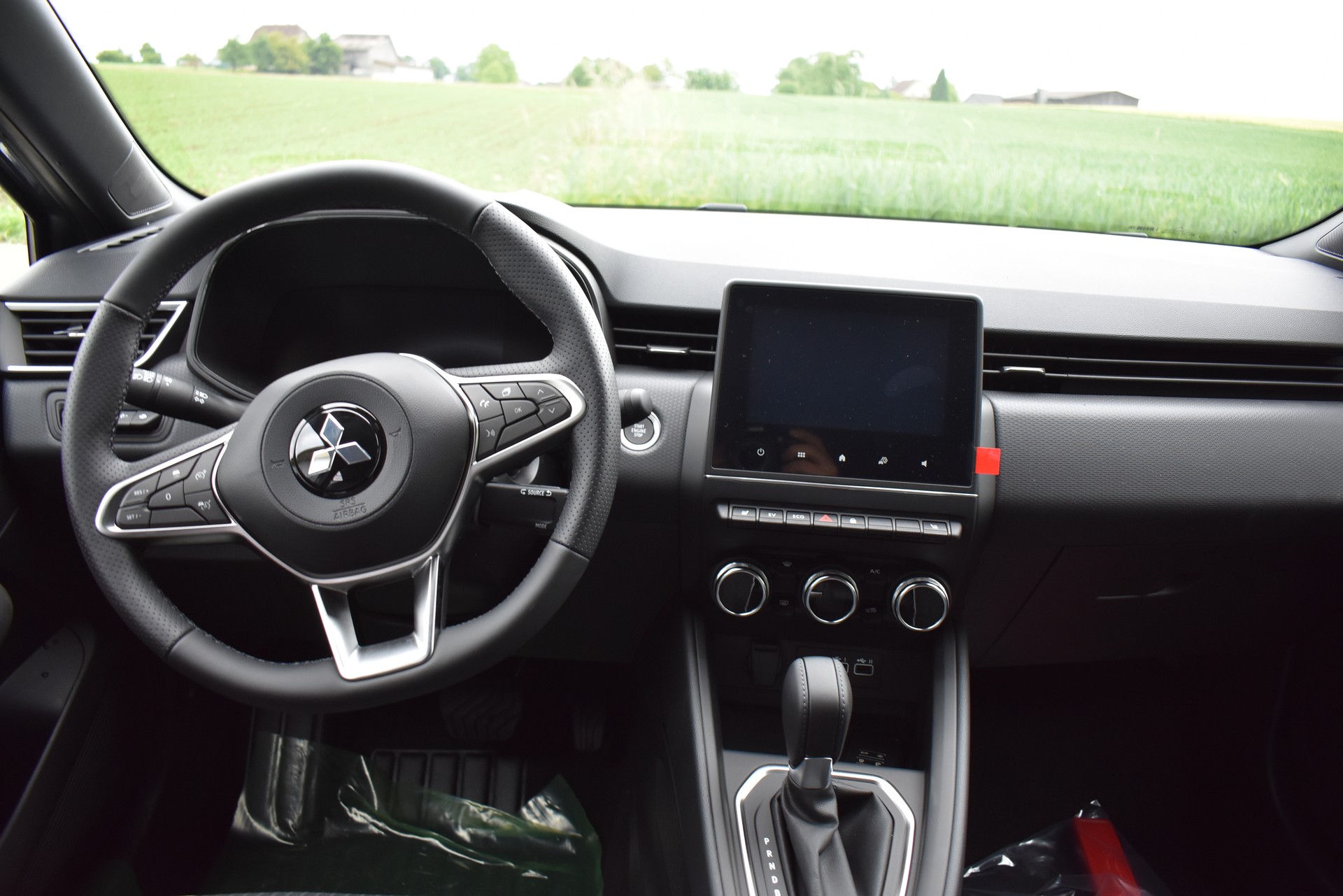 MITSUBISHI COLT 1.6 HEV Intense-image-11