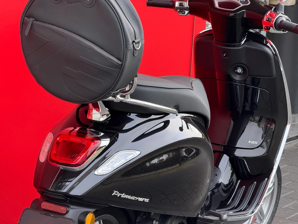 PIAGGIO Vespa 125 Primavera Euro 5+-showroom-element-3