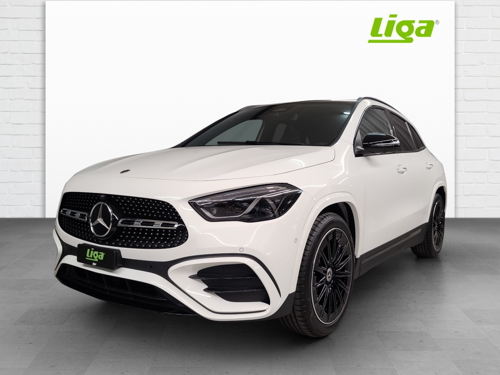 MERCEDES-BENZ GLA 200 Night Star-image-1