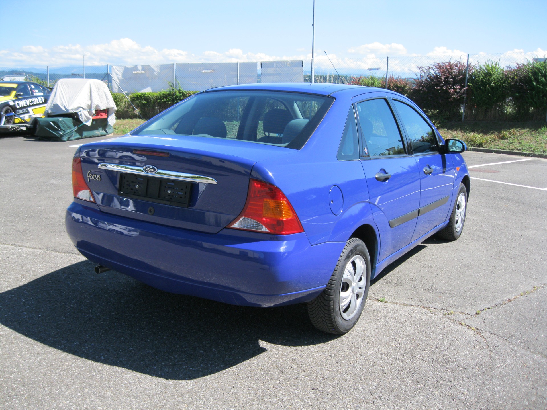 FORD Focus 1.6i 16V Ghia-image-1