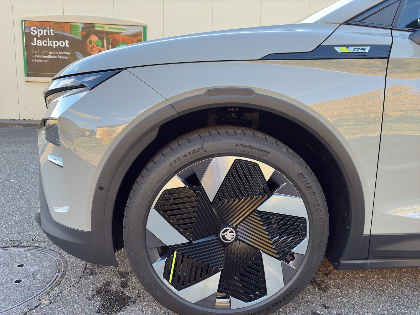 SKODA Elroq 85 RS 4x4-image-13