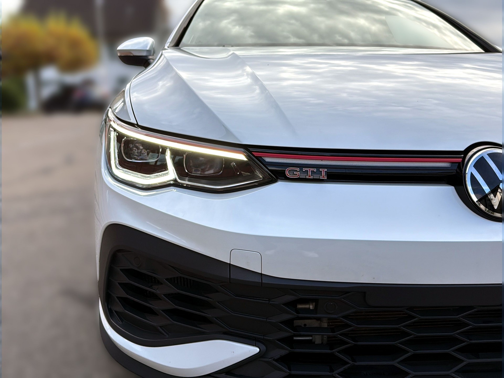 VW Golf 2.0 TSI GTI Clubsport 45 DSG-image-12