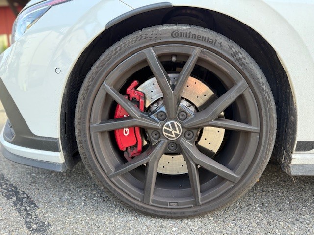 VW Golf 2.0 TSI GTI Clubsport 45 DSG-image-13