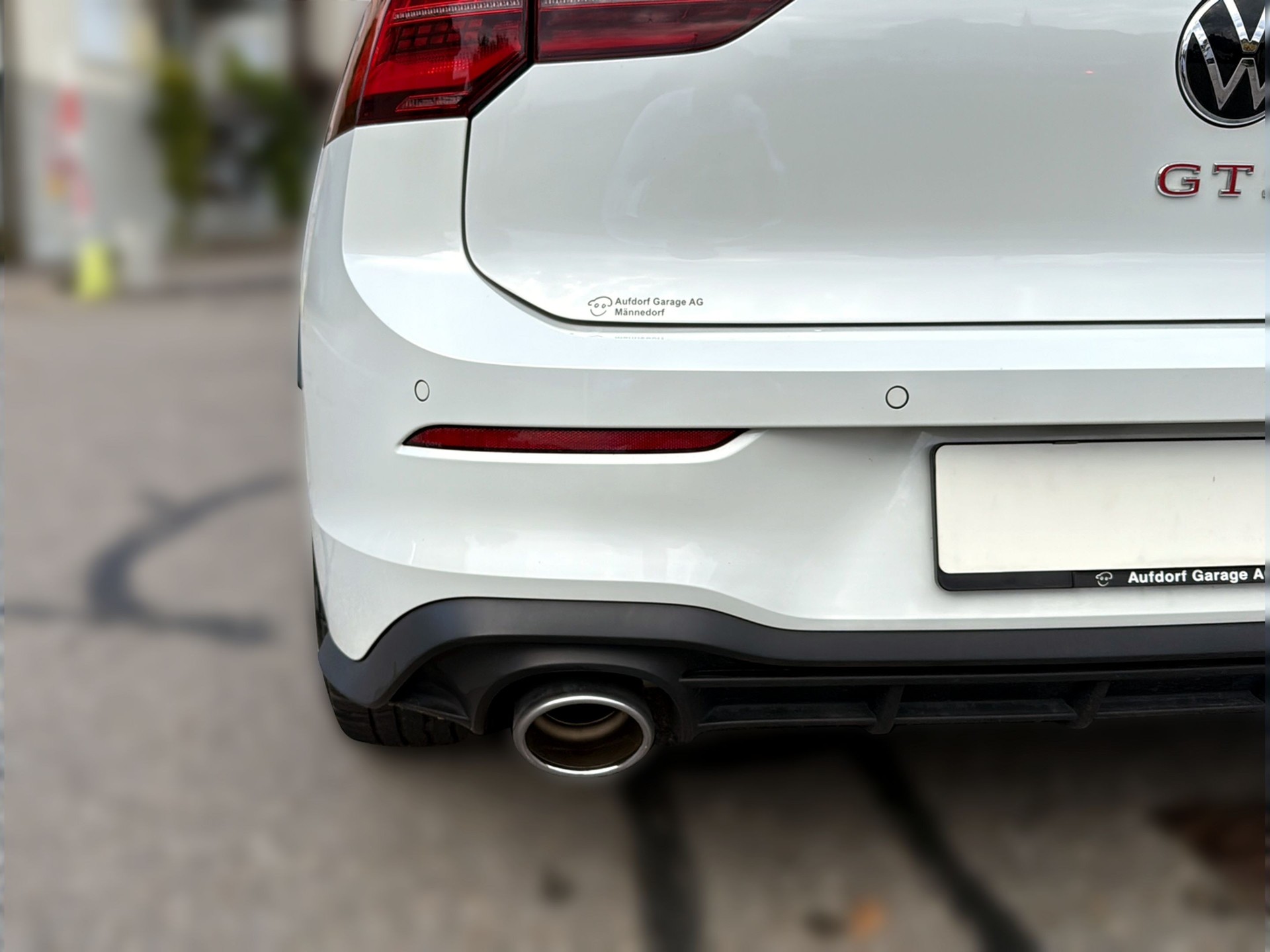 VW Golf 2.0 TSI GTI Clubsport 45 DSG-image-11