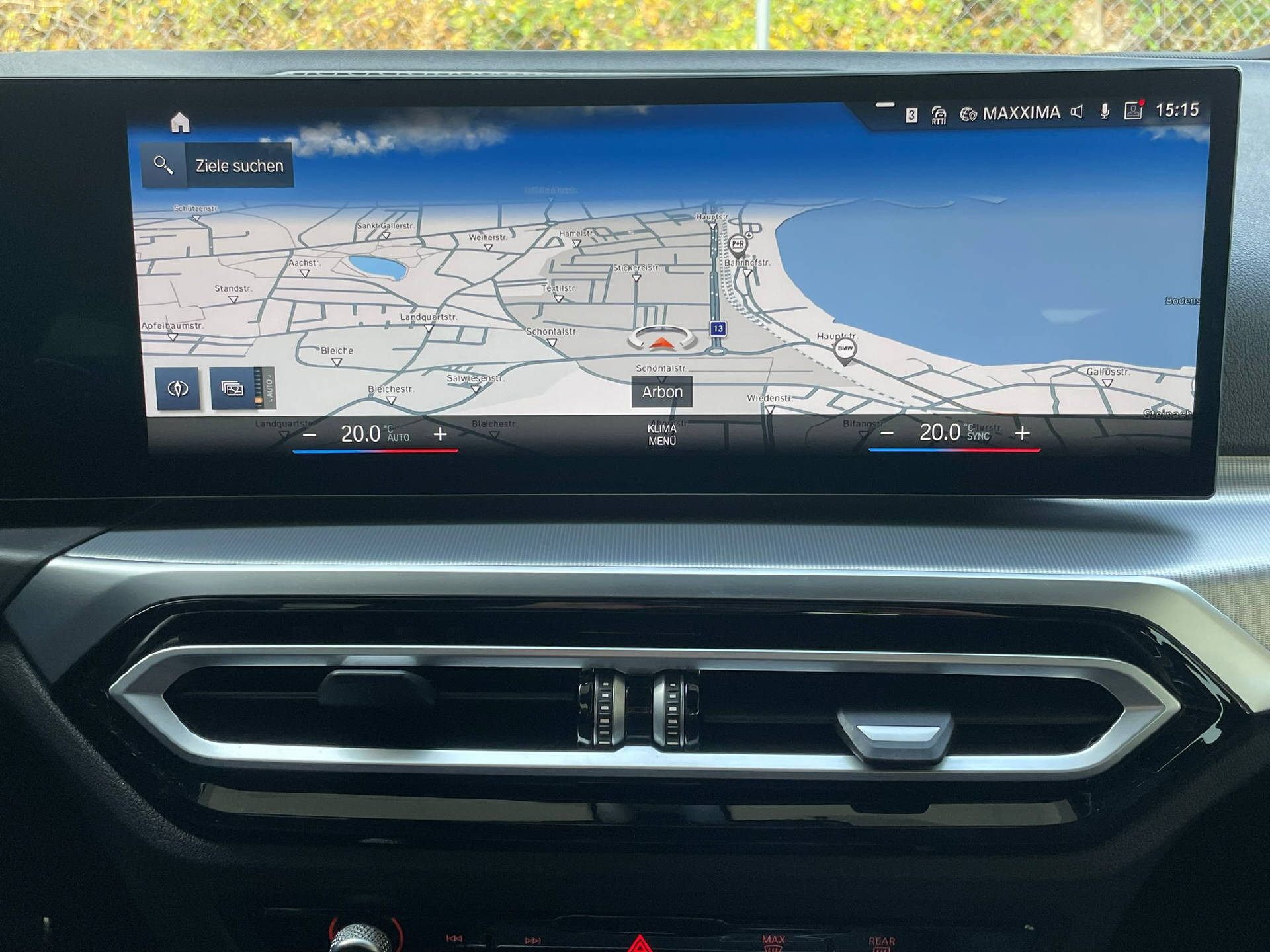 BMW 320d xDrive SAG Touring-image-11