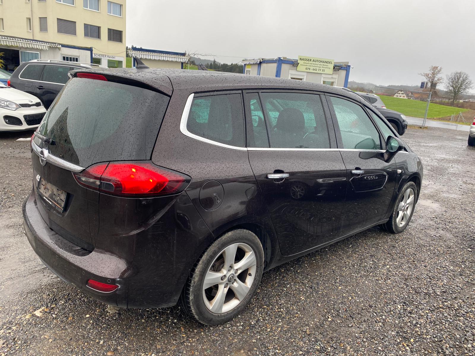 OPEL Zafira Tourer 2.0 CDTi Sport Automatic-image-3