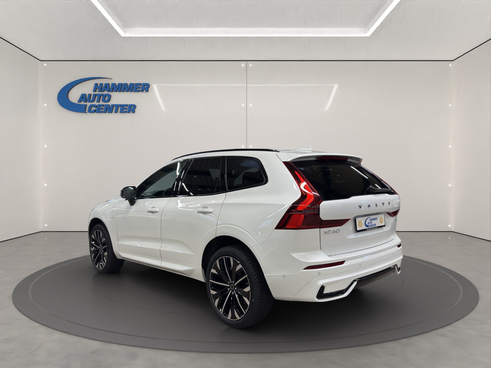 VOLVO XC60 2.0 T8 TE Ultra Dark eAWD-image-2