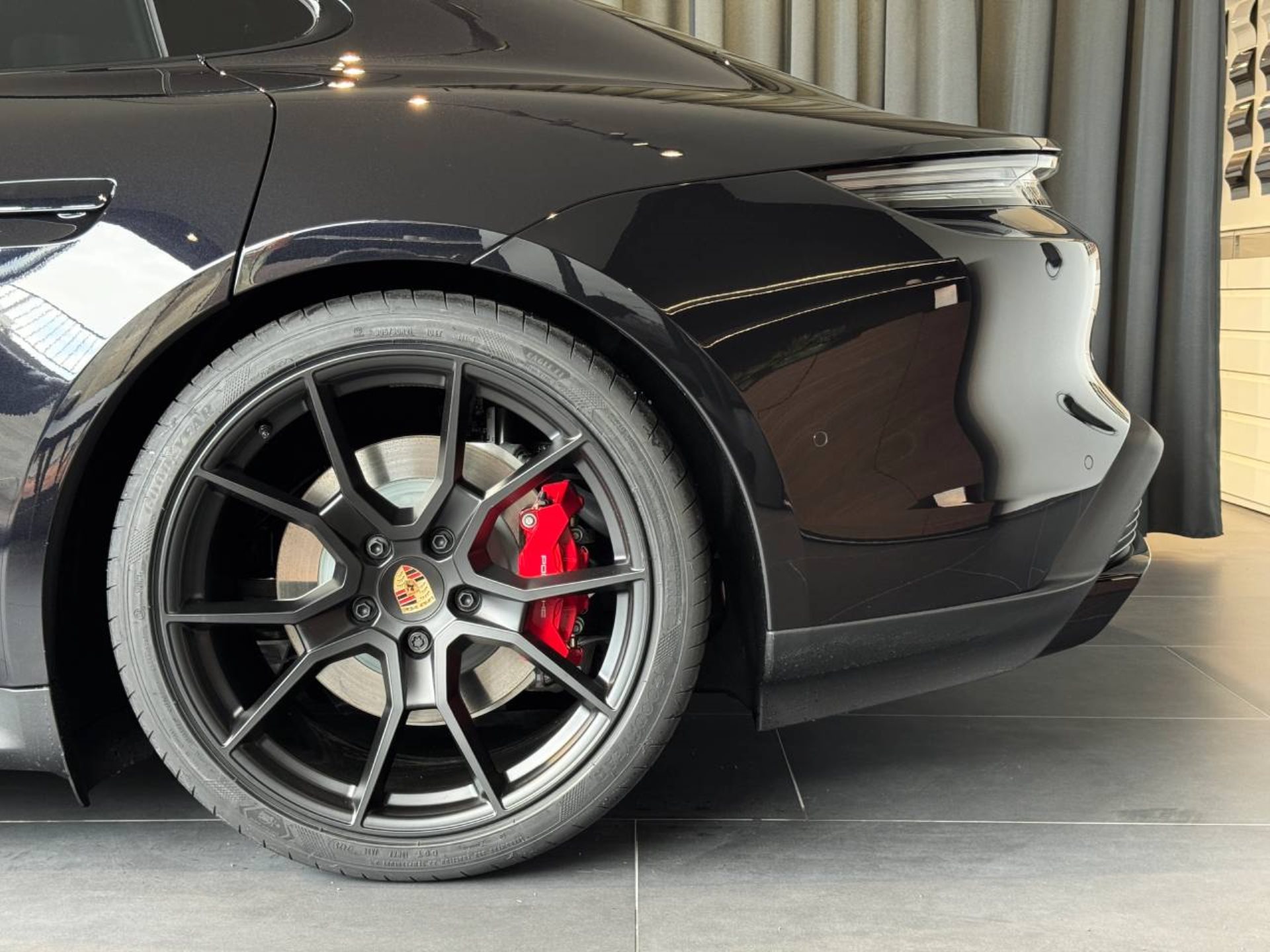PORSCHE Taycan GTS-image-11