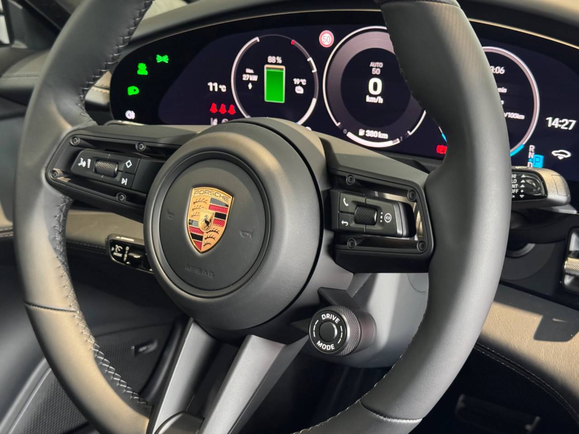 PORSCHE Taycan GTS-image-34