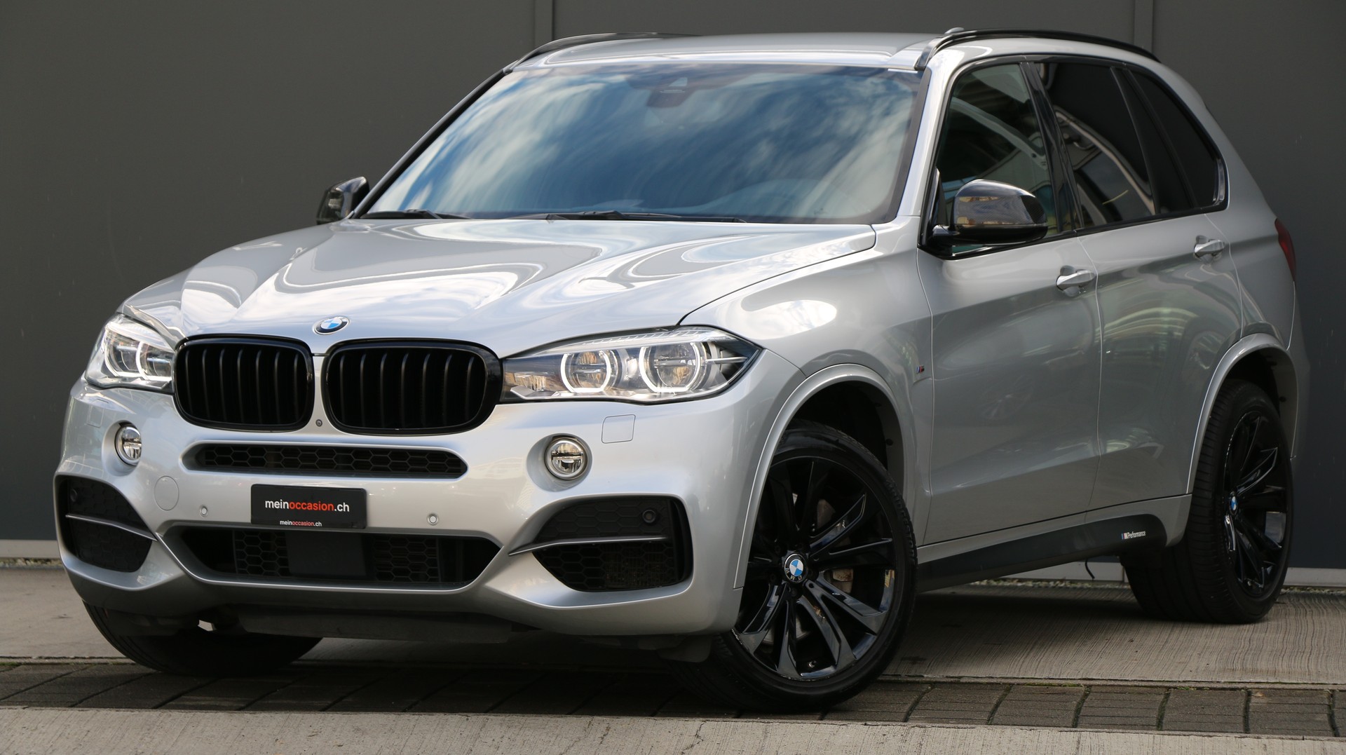 BMW X5 xDrive M50d-image-0