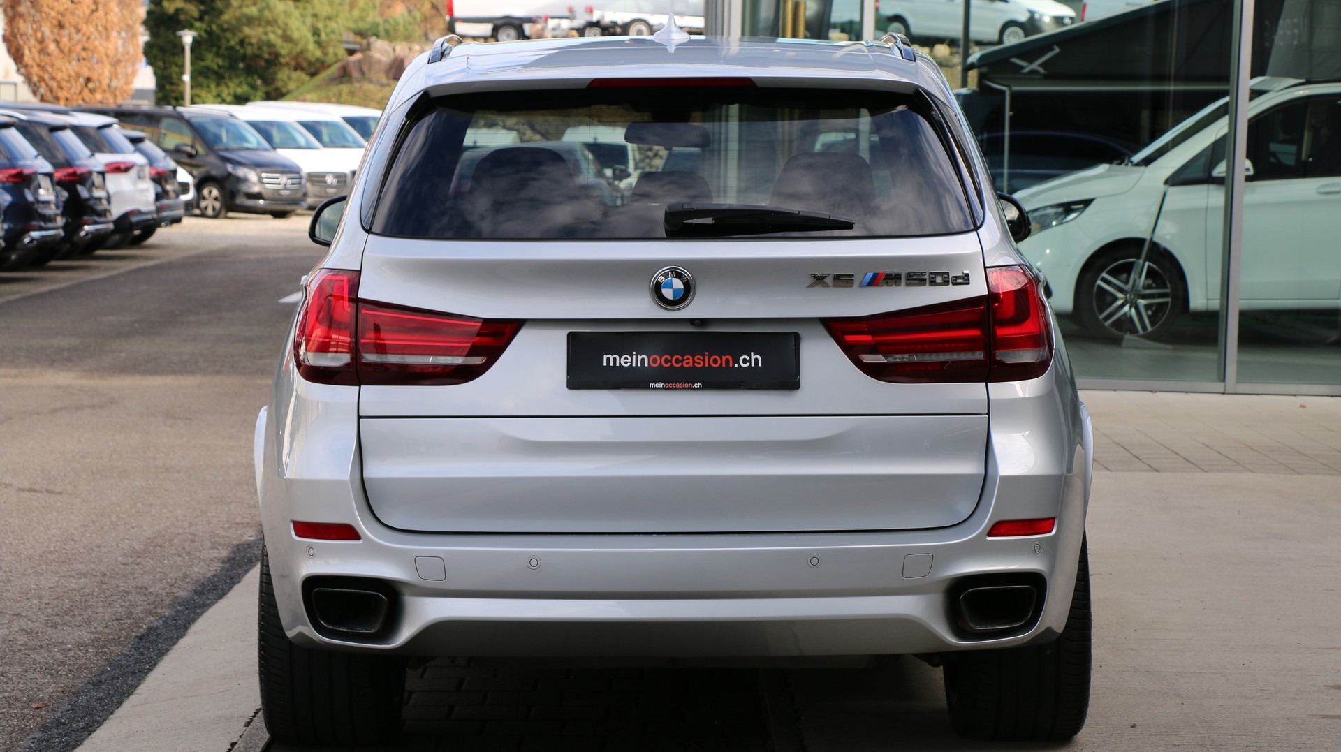 BMW X5 xDrive M50d-image-4