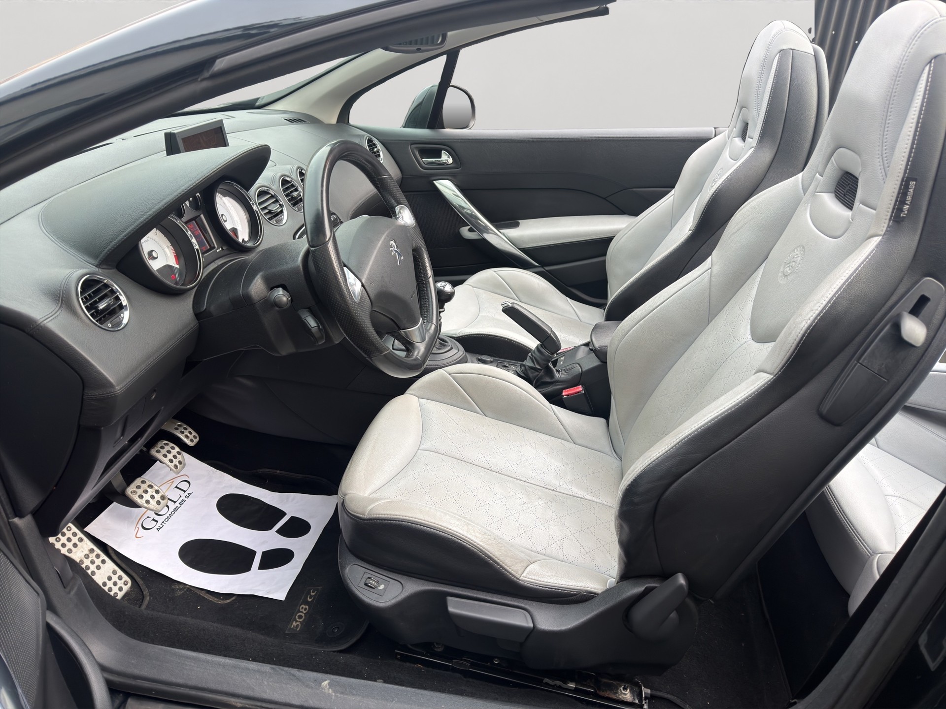 PEUGEOT 308 CC 1.6 16V Turbo R.Garros-image-5