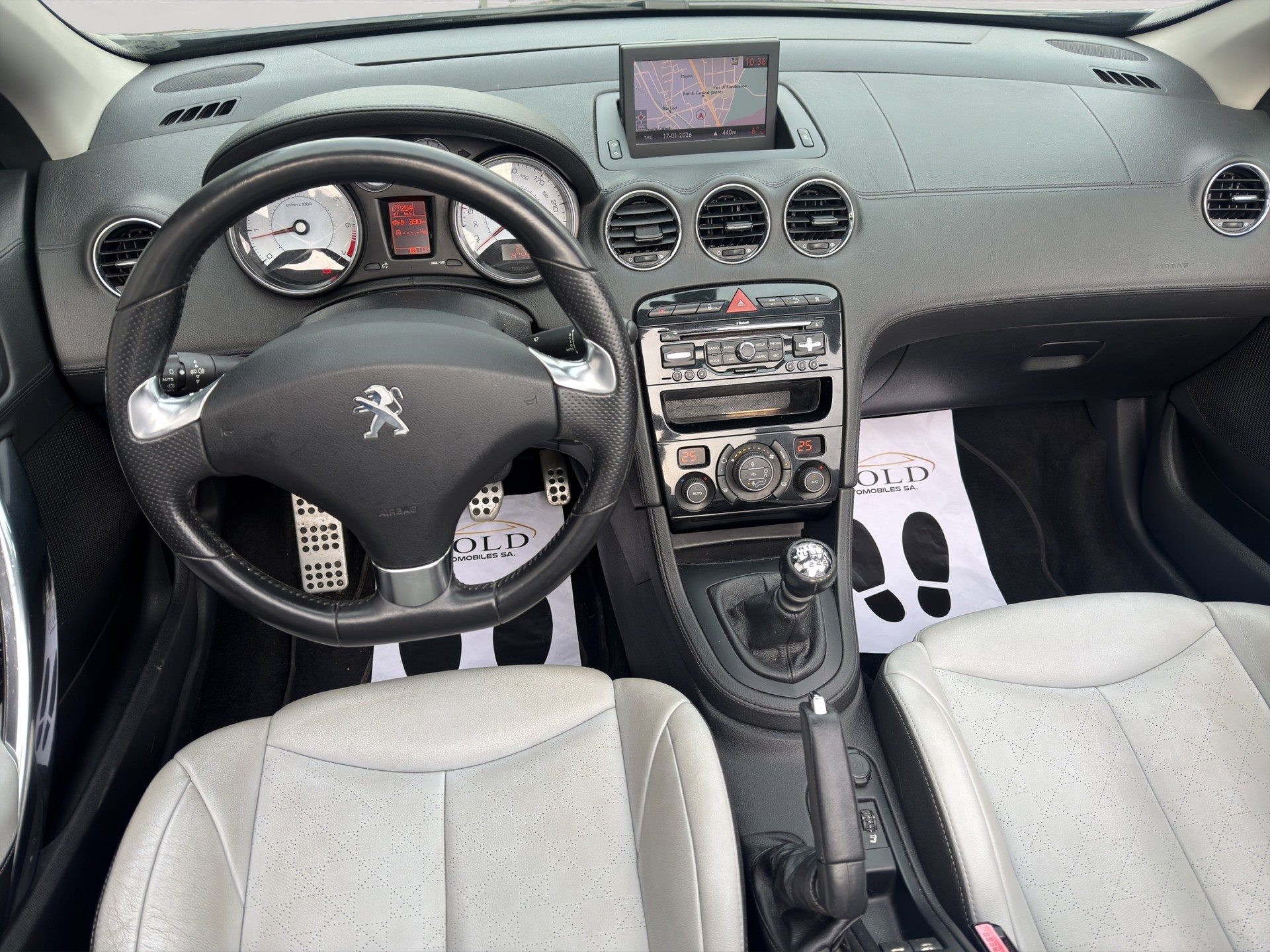 PEUGEOT 308 CC 1.6 16V Turbo R.Garros-image-2