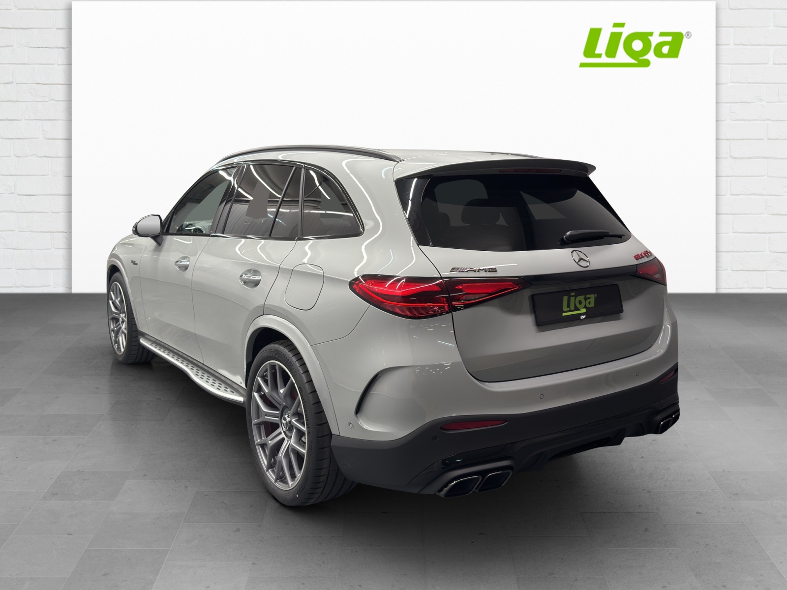 MERCEDES-BENZ AMG GLC 63 S E Performance Executive Edition-showroom-element-3