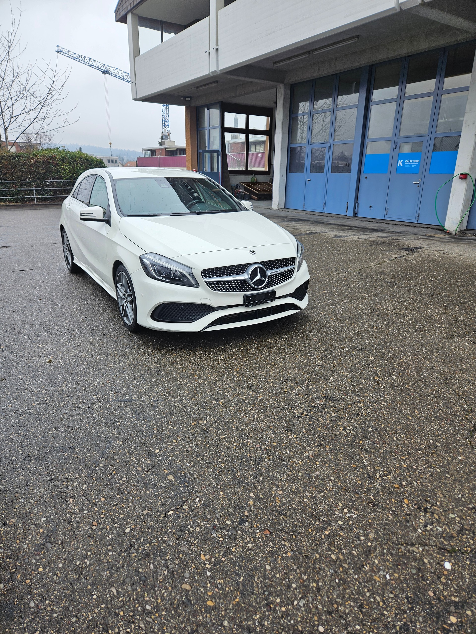 MERCEDES-BENZ A 180 AMG Line 7G-DCT-image-5