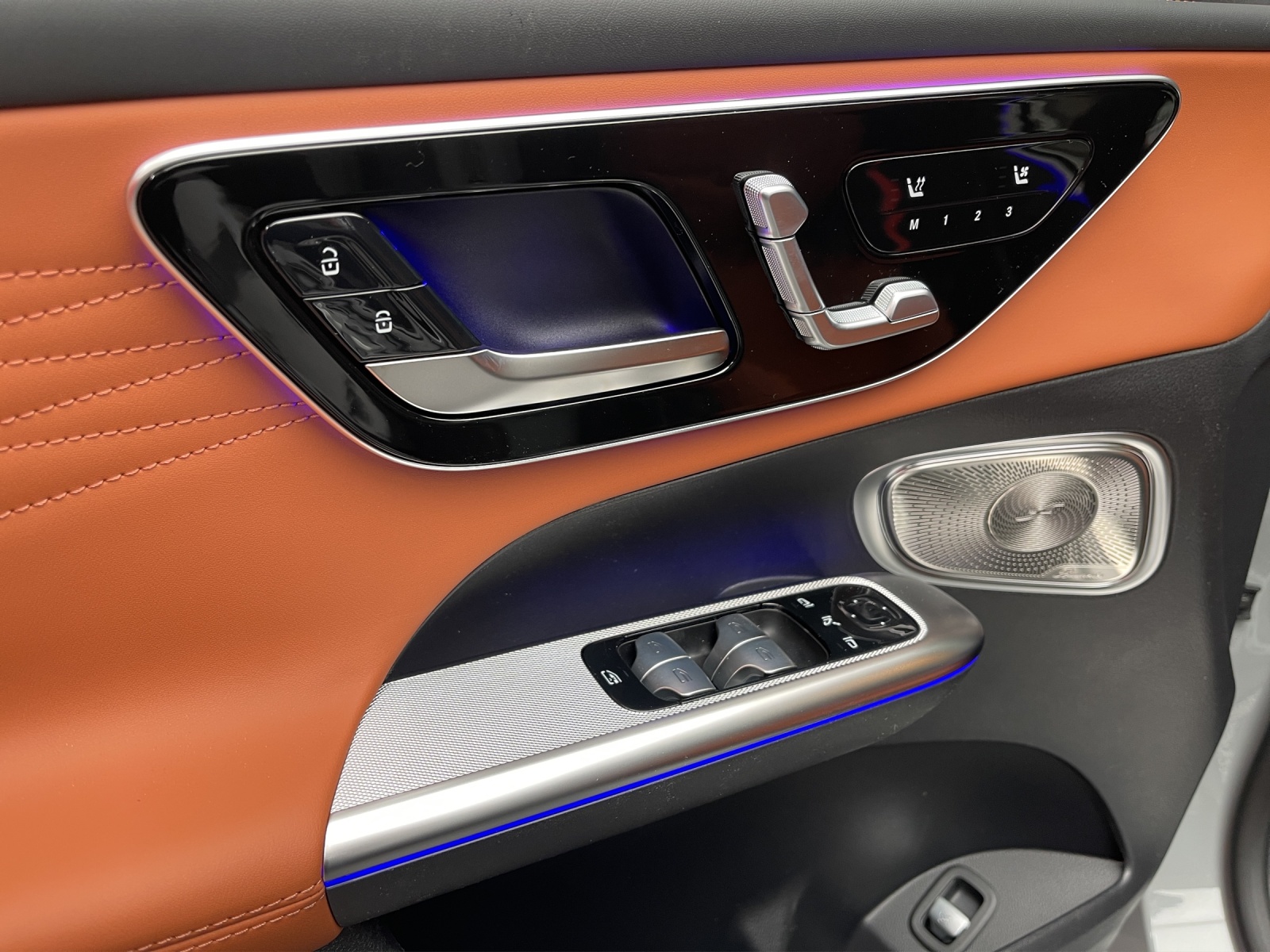 MERCEDES-BENZ GLC 300 de 4M EQ Star 9G-Tronic-image-11