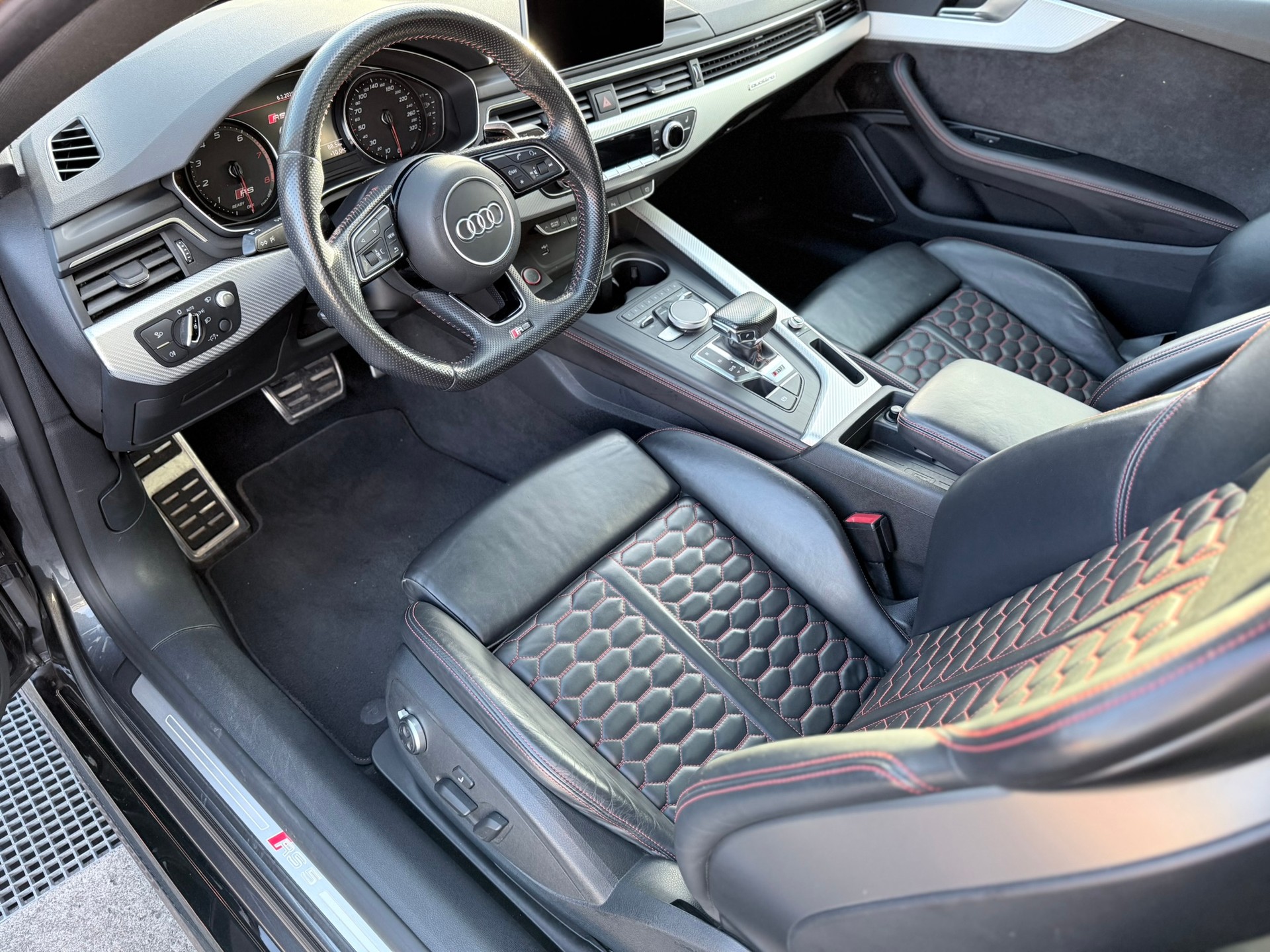 AUDI RS5 Coupé 2.9 TFSI quattro tiptronic-image-12