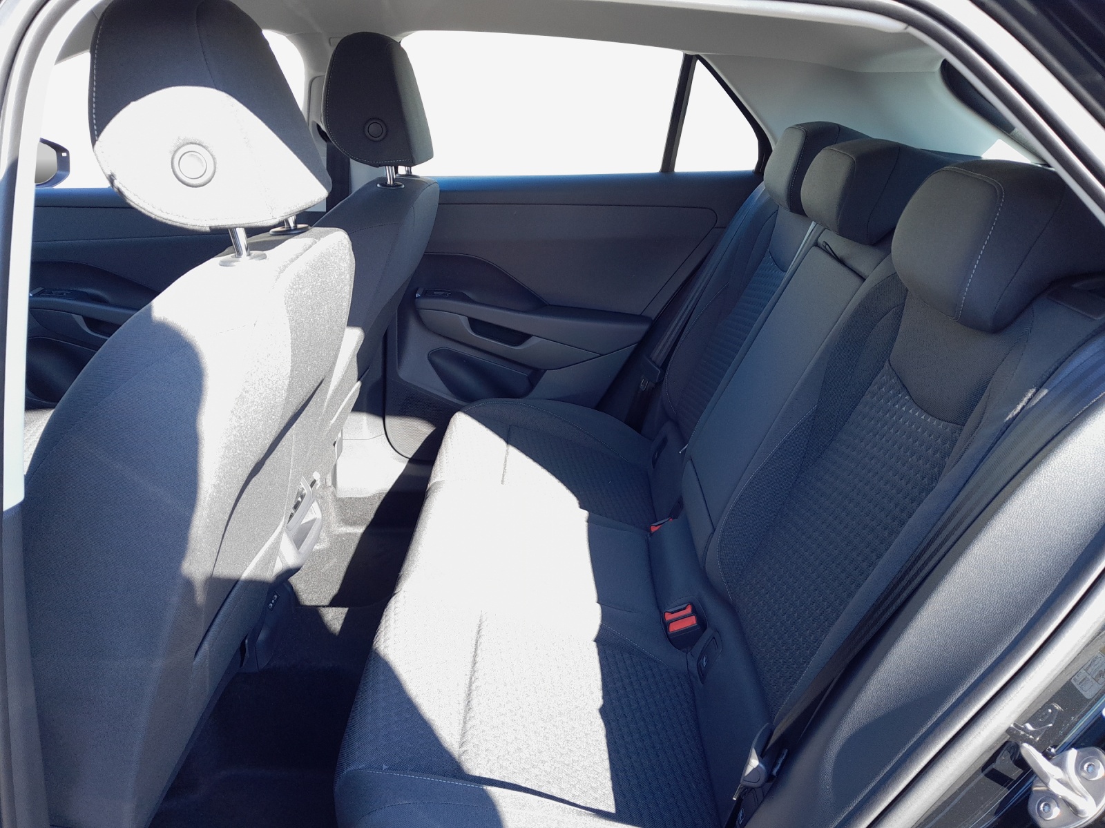 VW T-Roc 1.5 eTSI mHEV Life DSG-image-11