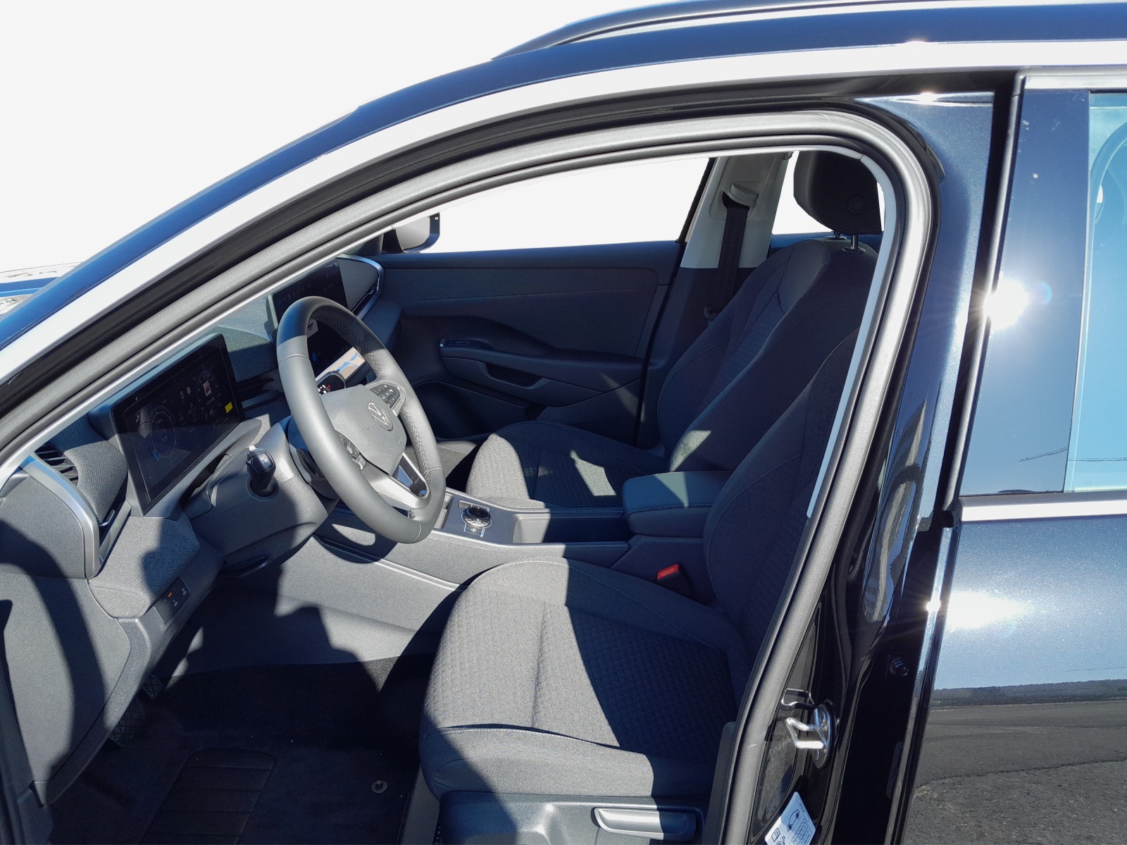 VW T-Roc 1.5 eTSI mHEV Life DSG-image-7