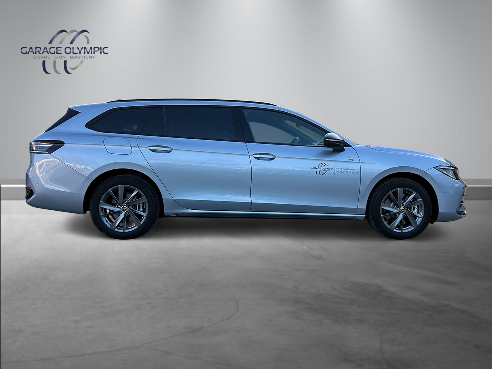 VW Passat Variant 1.5 TSI evo2 Plug-In- Hybrid R-Line DSG-image-5