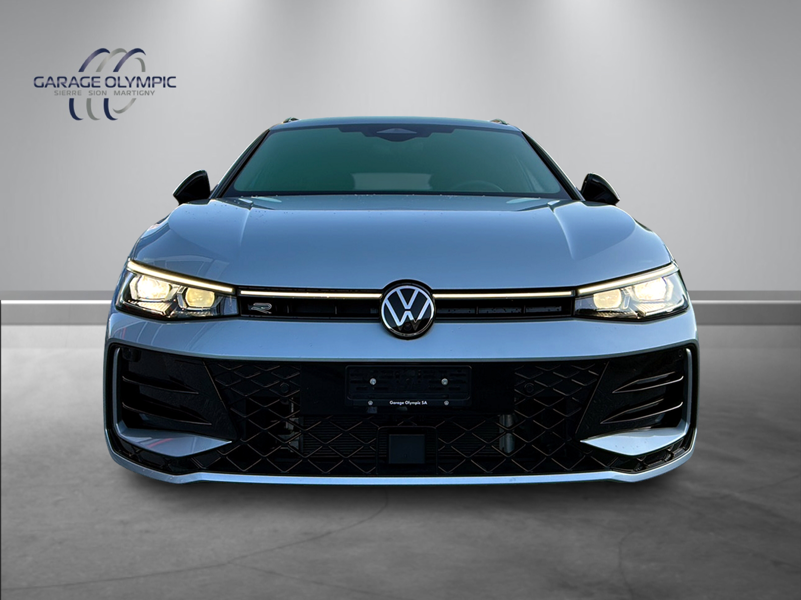 VW Passat Variant 1.5 TSI evo2 Plug-In- Hybrid R-Line DSG-image-7