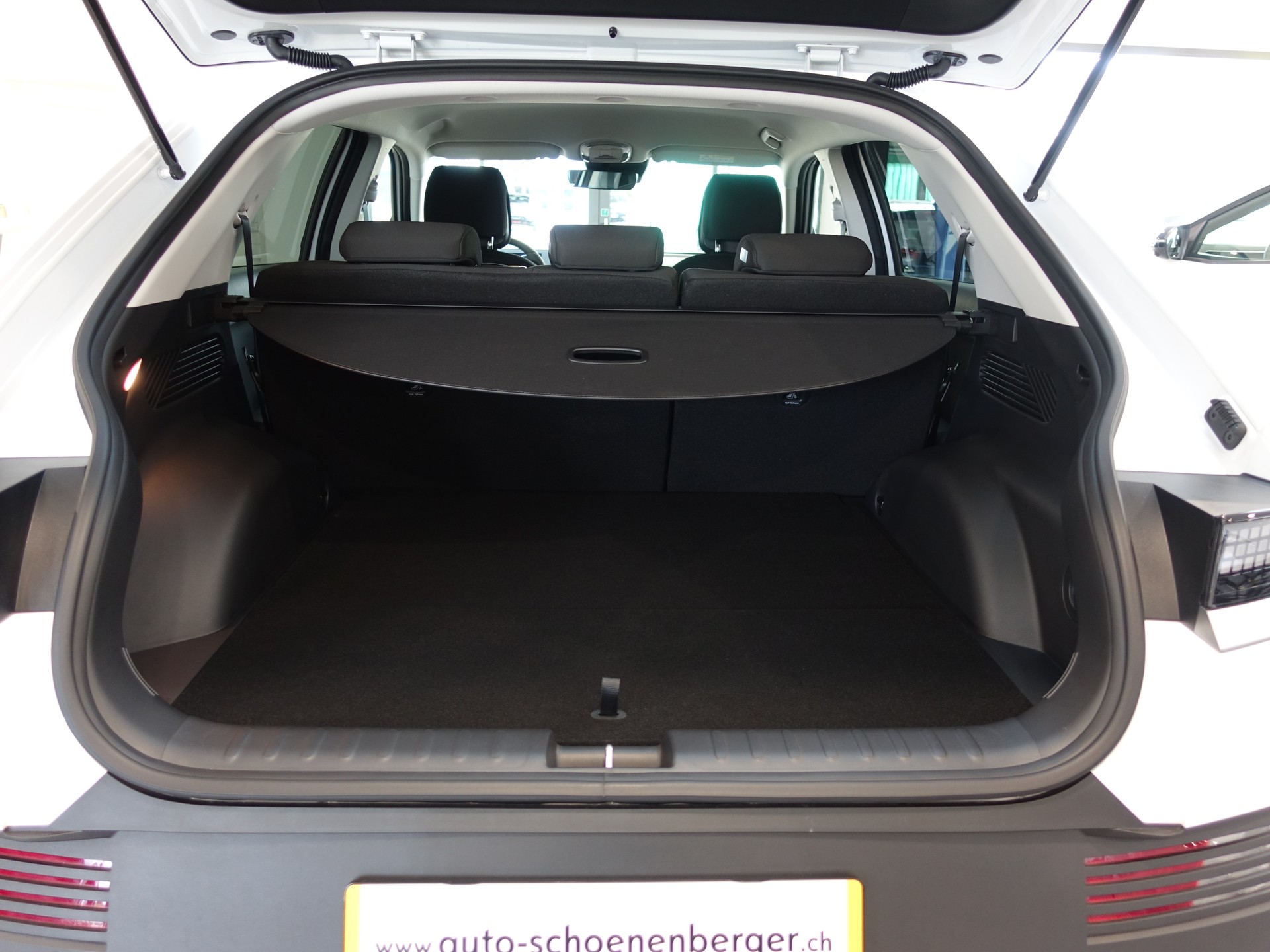 HYUNDAI Ioniq 5 77kW Origo 4WD-image-14