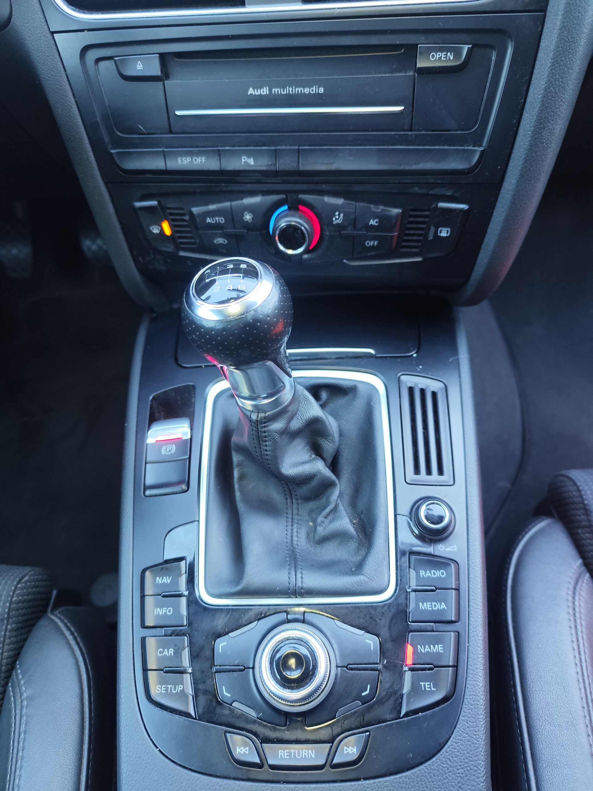 AUDI A5 Coupé 2.0 TFSI-image-10
