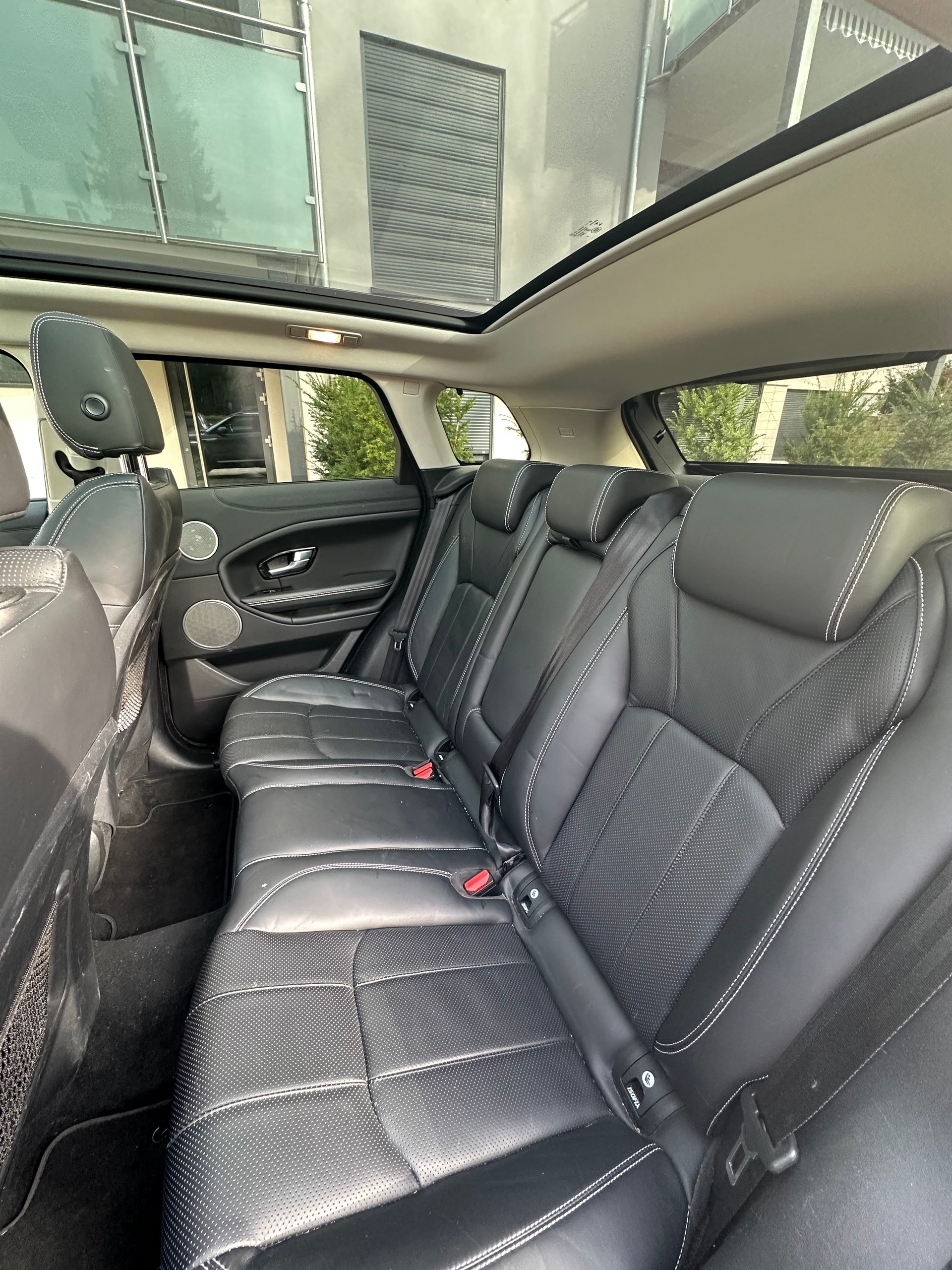 LAND ROVER Range Rover Evoque 2.0 TD4 HSE AT9-image-4