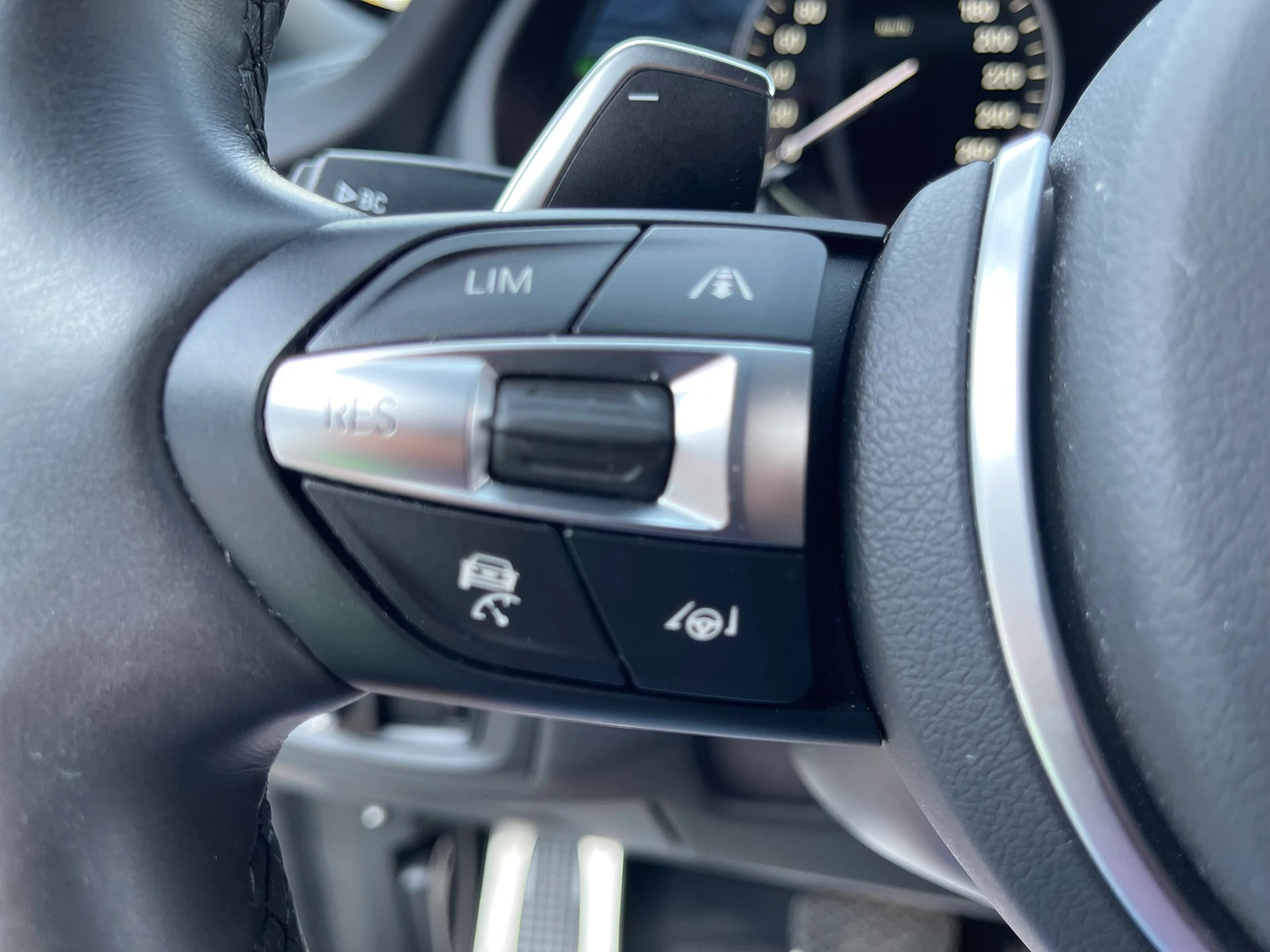 BMW X5 xDrive 40e iPerformance Pure M Sport Steptronic-image-12