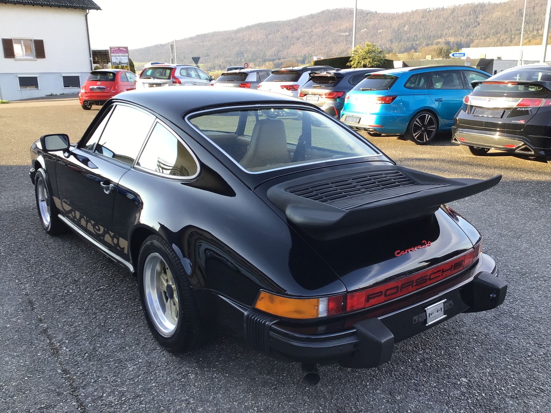 PORSCHE 911 Carrera 3.0-image-5