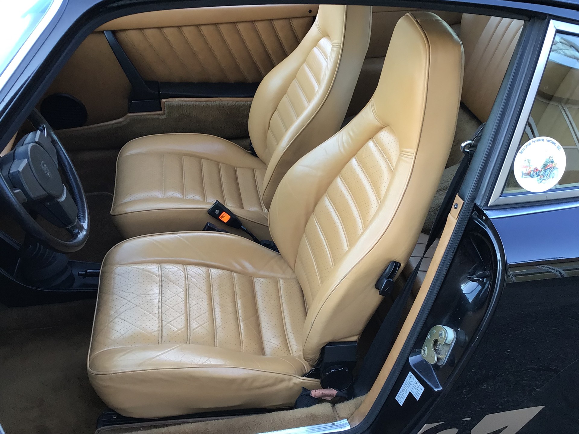 PORSCHE 911 Carrera 3.0-image-8