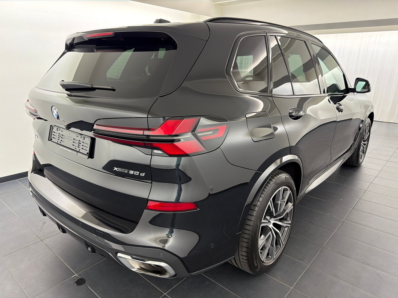 BMW X5 xDr 48V 30d M Sport-image-2