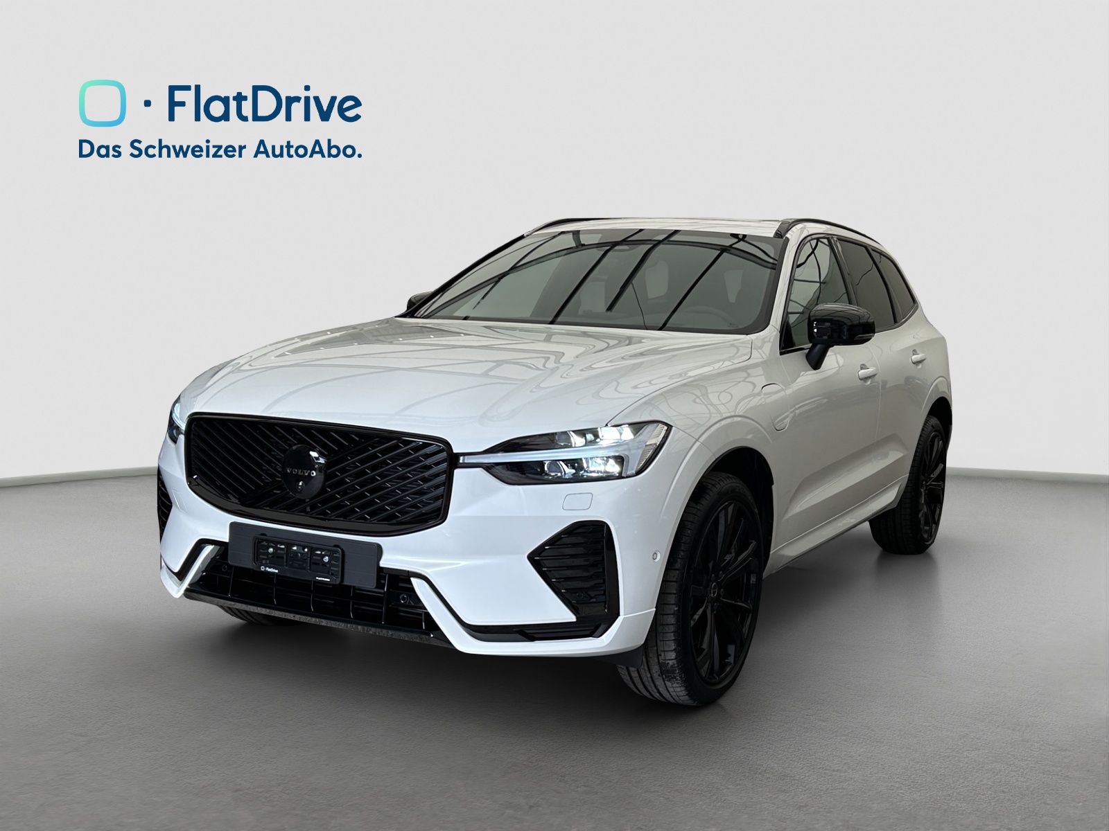 VOLVO XC60 T6 eAWD PluginHybrid Black Edition Geartronic - AHK - Head-up - Panoramadach - 360 Kamera