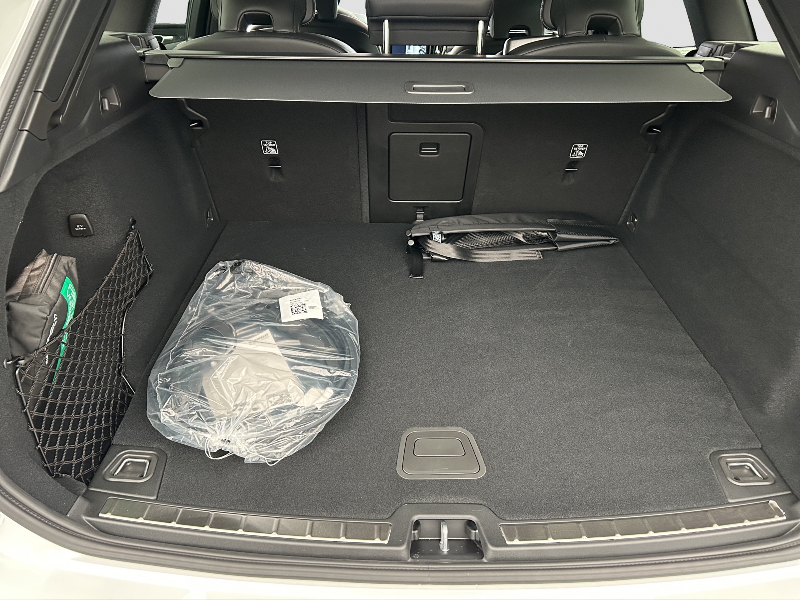 VOLVO XC60 T6 eAWD PluginHybrid Black Edition Geartronic - AHK - Head-up - Panoramadach - 360 Kamera-image-7
