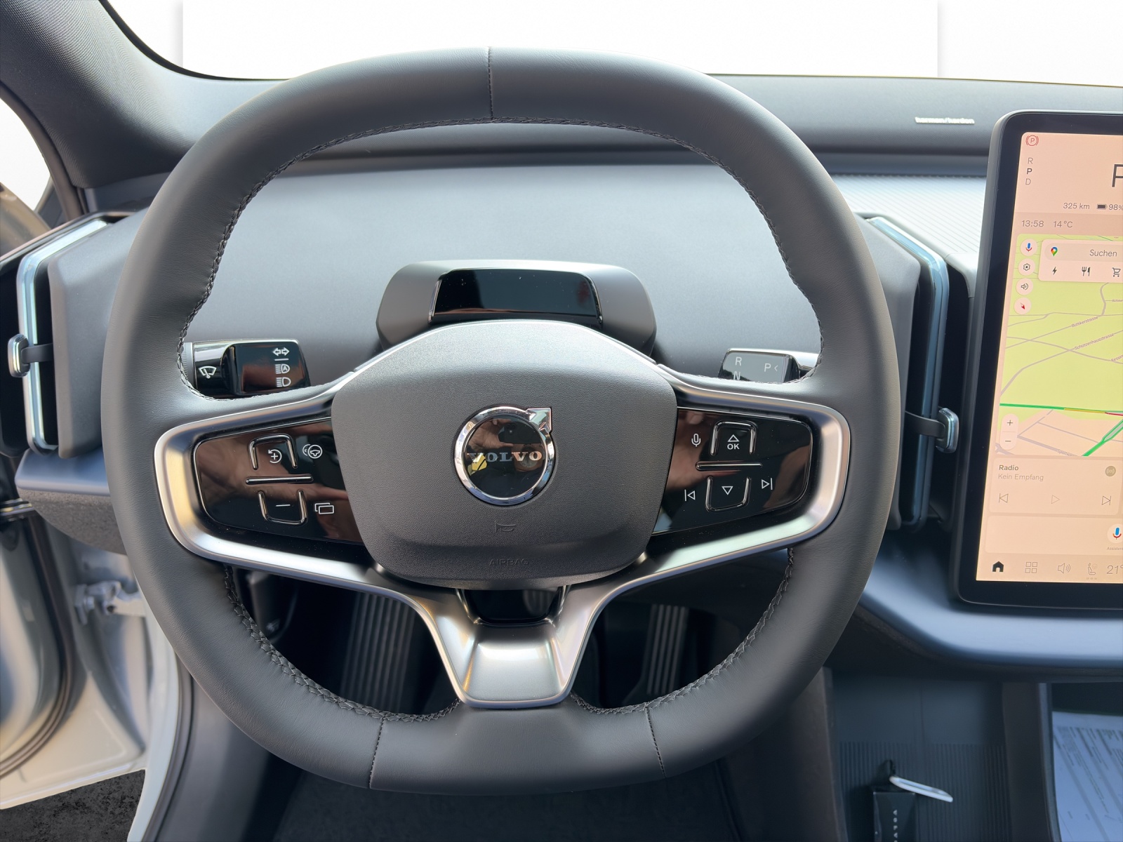 VOLVO EX30 CC E60 Twin Performance AWD-image-10