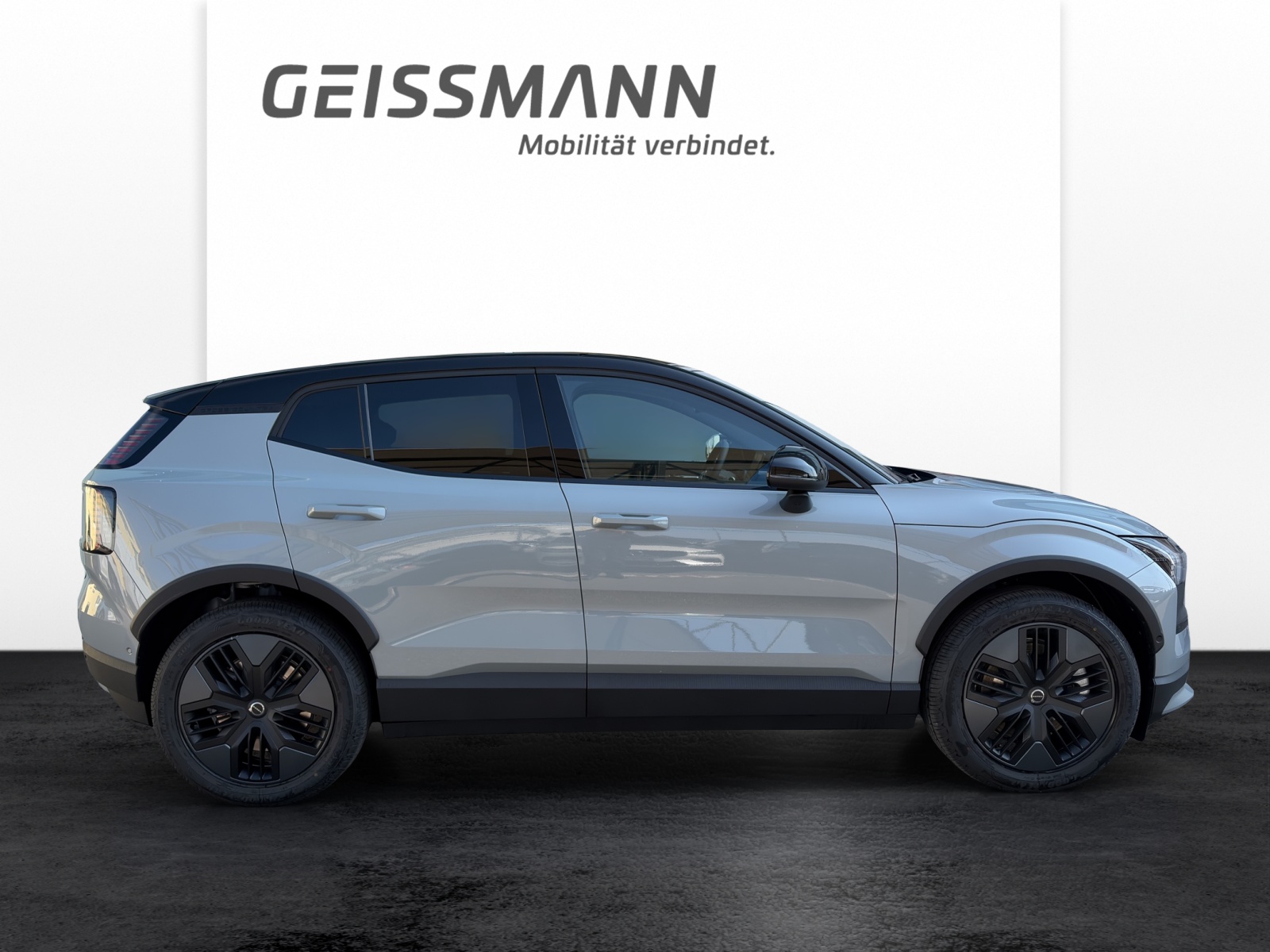 VOLVO EX30 CC E60 Twin Performance AWD-image-5