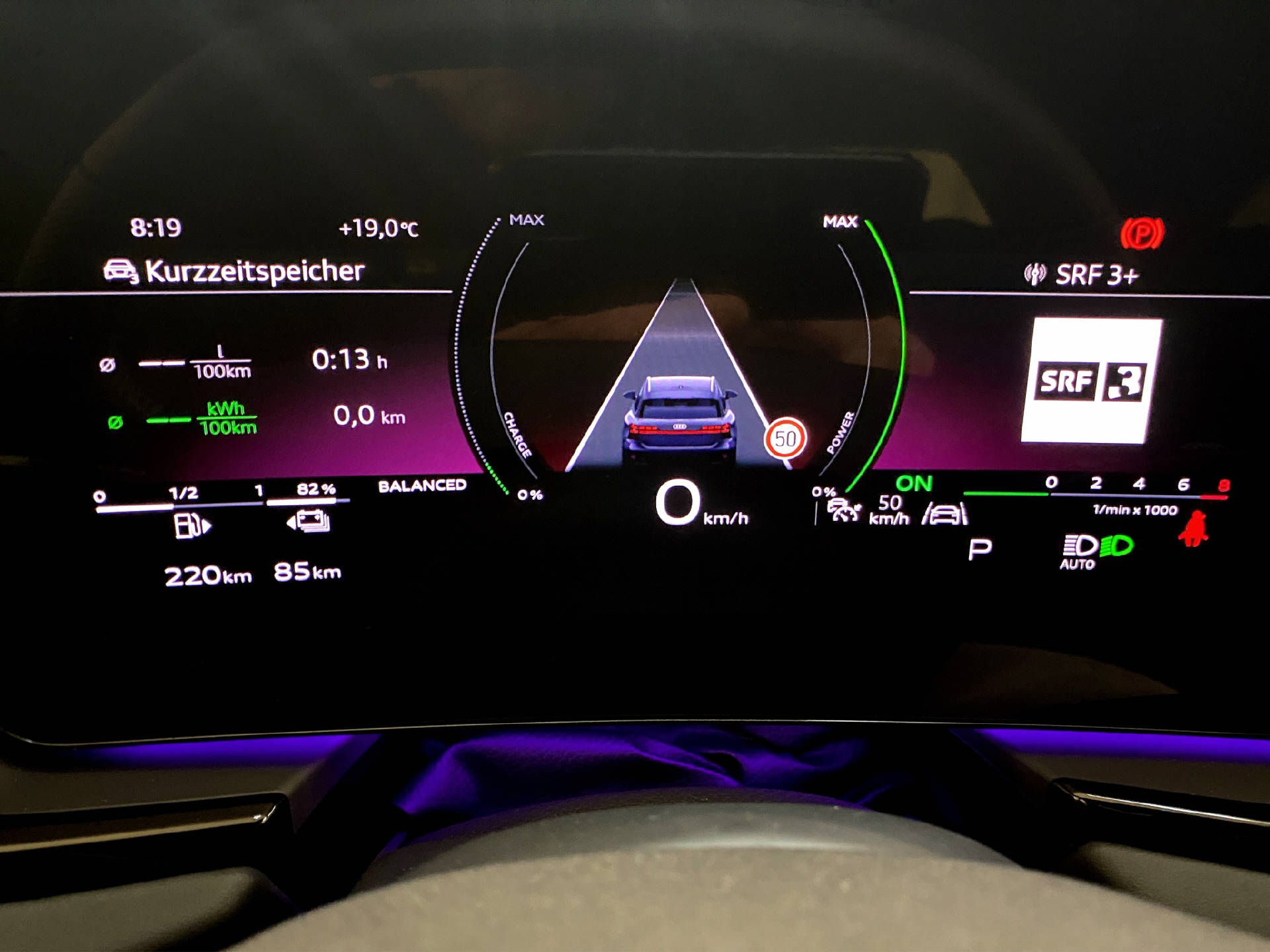 AUDI A6 Avant 2.0 e-hybrid 270 quattro S-Tronic-image-8