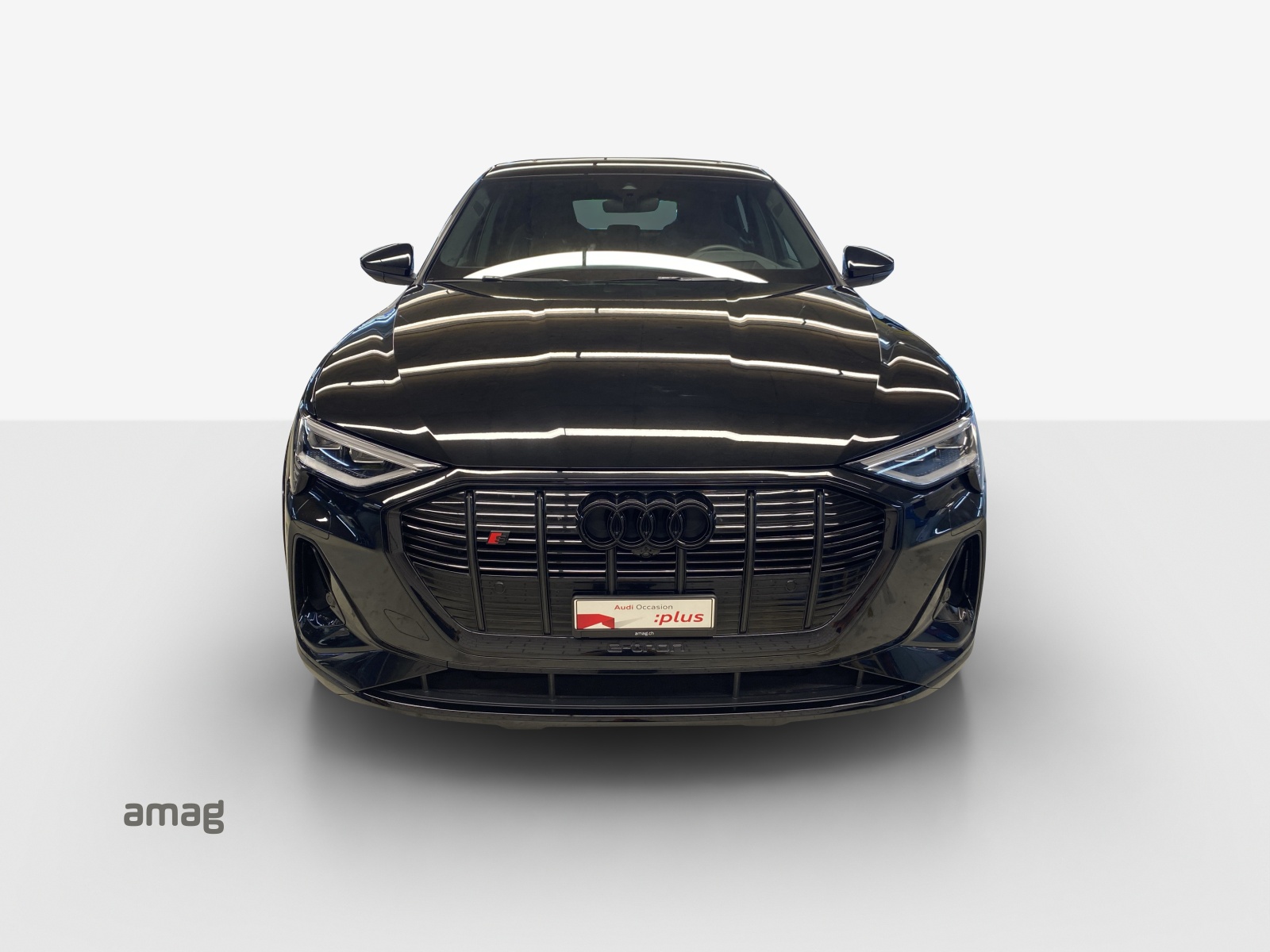 AUDI e-tron S Sportback quattro-image-6