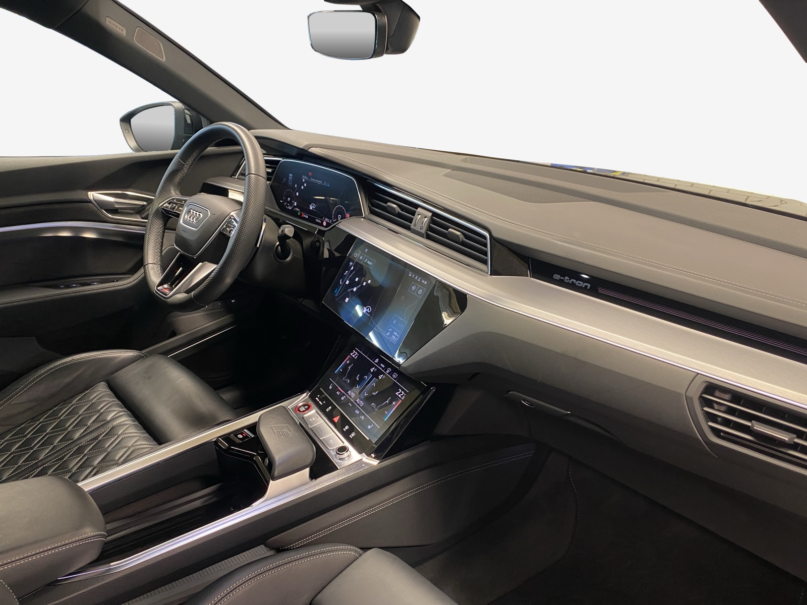 AUDI e-tron S Sportback quattro-image-14