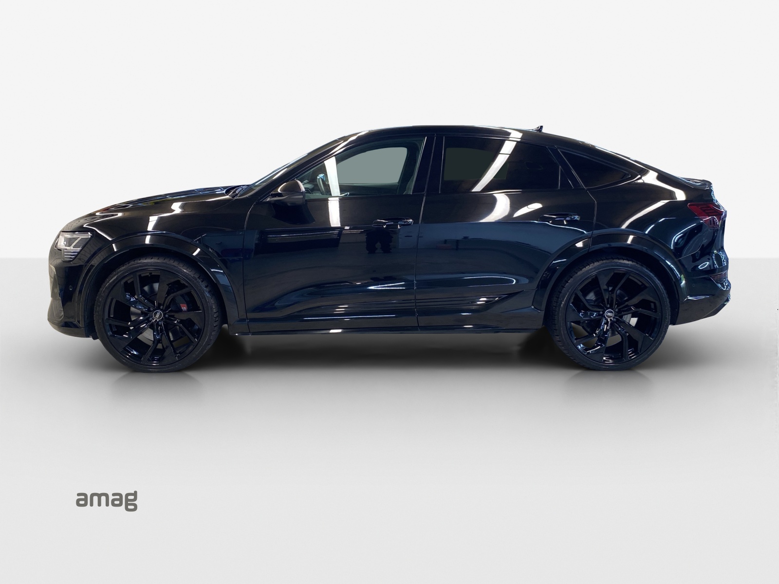 AUDI e-tron S Sportback quattro-image-1
